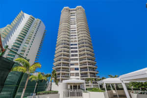 20185 E Country Club Dr 302 Aventura, FL 33180 - MLS#A11988728