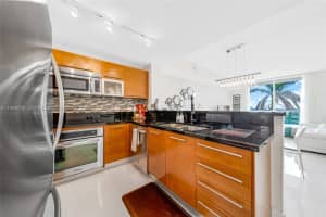 Vizcayne, 253 NE 2nd St Suite 1109, Miami, FL 33132, - MLS#A11988789