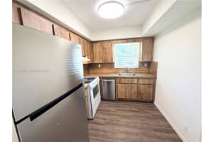 6131 Sw 42nd Ct 6131 Davie, FL 33314 - MLS#A11988842