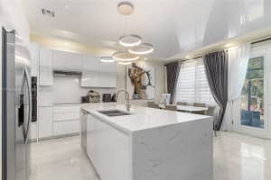 1475 Silk Oak Dr Hollywood, FL 33021 - MLS#A11988868