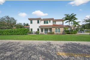 5999 E Brookfield Cir E Hollywood, FL 33312 - MLS#A11988893