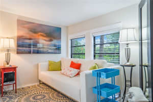 212 Sw 1st Ave Hallandale Beach, FL 33009 - MLS#A11988981