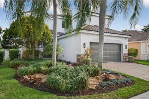 1512 Maple Dr Weston, FL 33327 - MLS#A11988994