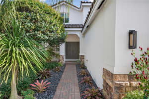 1512 Maple Dr Weston, FL 33327 - MLS#A11988994