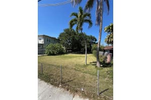 267 Nw 31st St Miami, FL 33127 - MLS#A11988997
