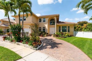 17211 SW 12th St, Pembroke Pines, FL 33029, - MLS#A11989036