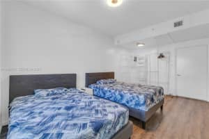 185 14th Ter , Miami, FL 33131 - MLS#A11989047