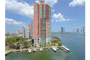 3370 Hidden Bay Dr , Aventura, FL 33180 - MLS#A11989068