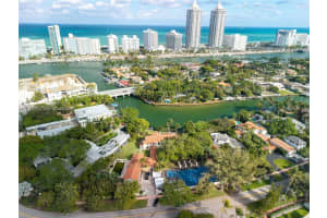 5005 Lakeview Dr Miami Beach, FL 33140 - MLS#A11989132