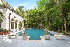 3685 Royal Palm Ave Miami, FL 33133 - MLS#A11989144