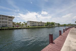 427 Golden Isles Dr 7e Hallandale Beach, FL 33009 - MLS#A11989167