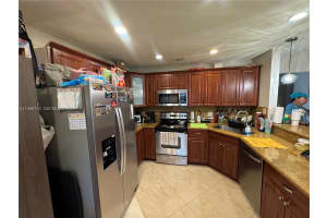 7632 Nw 166th Ter Hialeah, FL 33015 - MLS#A11989172