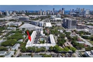 2555 193rd St , Miami, FL 33180 - MLS#A11989180