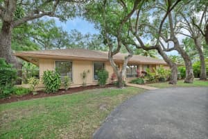 16745 74th Ct , Palmetto Bay, FL 33157 - MLS#A11989187