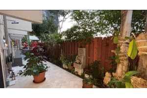 633 Ne 2nd Ave 5 Fort Lauderdale, FL 33304 - MLS#A11989190