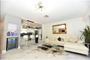 909 N 13th Ct, Hollywood, FL 33019, - MLS#A11989203