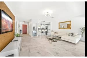 909 N 13th Ct, Hollywood, FL 33019, - MLS#A11989203