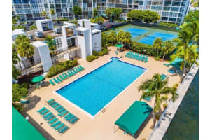 800 Parkview Dr 222, Hallandale Beach 800 Parkview Dr 222, Hallandale Beach