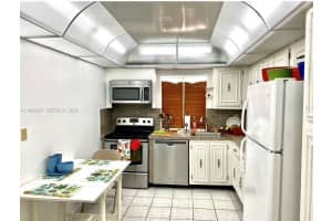 800 Parkview Dr 222 Hallandale Beach, FL 33009 - MLS#A11989207