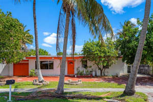 4750 Ne 17th Ave Pompano Beach, FL 33064 - MLS#A11989217