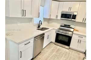 2600 Ne 8th Ave Pompano Beach, FL 33064 - MLS#A11989245