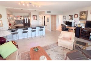 1800 Collins Ave 9e Miami Beach, FL 33139 - MLS#A11989248