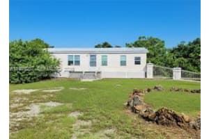 4555 Pioneer 16th St Clewiston, FL 33440 - MLS#A11989257