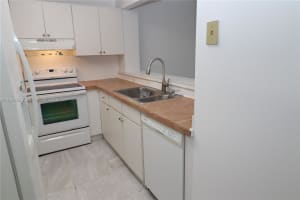 16531 Ne 35th Ave 1 North Miami Beach, FL 33160 - MLS#A11989295