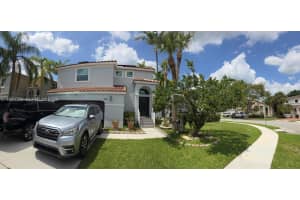 680 Nw 159th Ave Pembroke Pines, FL 33028 - MLS#A11989322