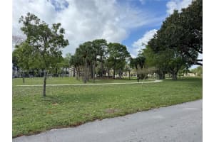 6301 Fall Circle Dr , Lauderhill, FL 33319 - MLS#A11989326