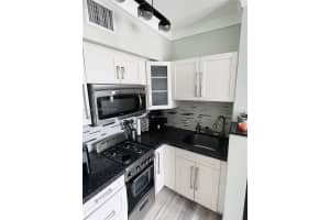 1320 Drexel Ave APT 301, Miami Beach, FL 33139, - MLS#A11989328