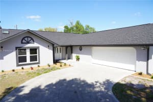 563 Presque Isle Dr Port Charlotte, FL 33954 - MLS#A11989449