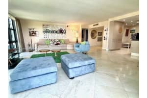 1111 Crandon Blvd C902 Key Biscayne, FL 33149 - MLS#A11989454