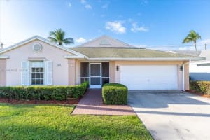 2570 Se 7th Pl Homestead, FL 33033 - MLS#A11989480