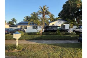 15022 Sw 67th Ln, Miami