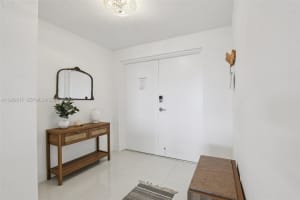 1100 100th St , Bay Harbor Islands, FL 33154 - MLS#A11989517