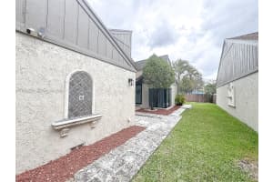 9635 Sw 74th St Miami, FL 33173 - MLS#A11989524