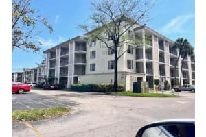 2998 Nw 48th Ter 233, Lauderdale Lakes