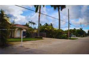 7048 Sw 83rd Ct Miami, FL 33143 - MLS#A11989549