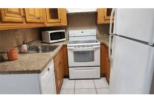 9405 W Flagler St D204, Miami