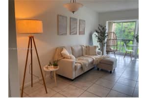 9405 W Flagler St APT D204, Miami, FL 33174, - MLS#A11989571