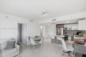 5300 Paseo Blvd , Doral, FL 33166 - MLS#A11989594