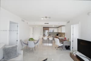 5300 Paseo Blvd , Doral, FL 33166 - MLS#A11989594