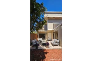 610 Commodore Dr, Plantation