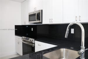2550 67th Pl , Hialeah, FL 33016 - MLS#A11989619