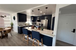 1351 Ne Miami Gardens Dr 325e, Miami