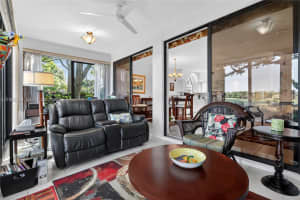 8033 Aberdeen Dr , Boynton Beach, FL 33472 - MLS#A11989699