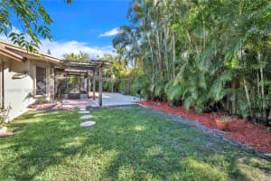 9300 Nw 32nd Mnr Sunrise, FL 33351 - MLS#A11989756