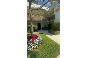 4017 N Cypress Dr 102 Pompano Beach, FL 33069 - MLS#A11989827