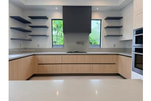 6221 60th St , South Miami, FL 33143 - MLS#A11989922